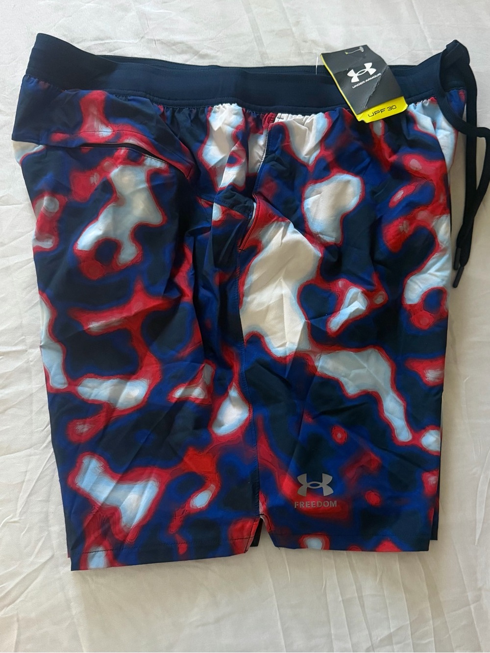Under Armor Men’s Tech Woven Training Shorts - XL